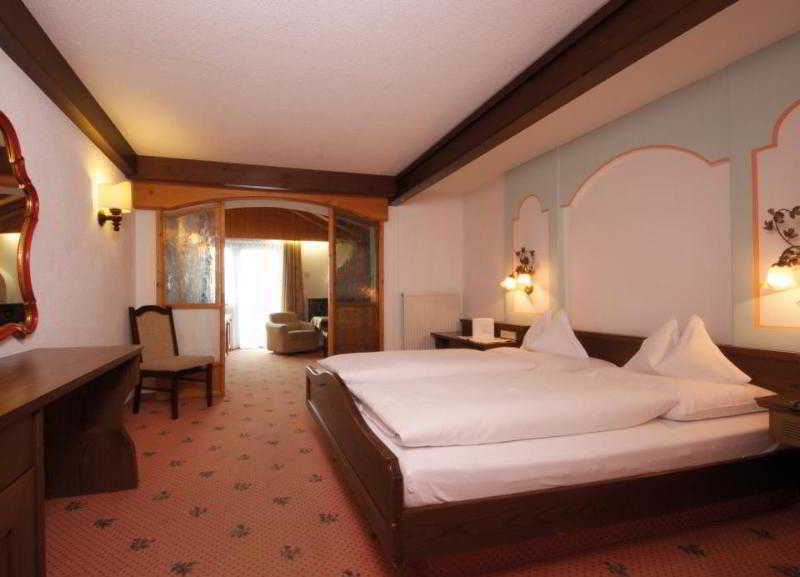 Hotel Alpenland اوبرغورغل المظهر الخارجي الصورة